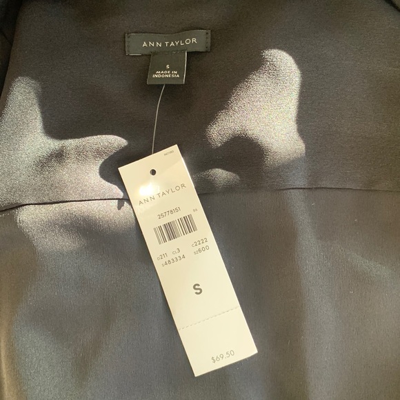 NBW Black Button-down Ann Taylor Size S - Picture 1 of 4